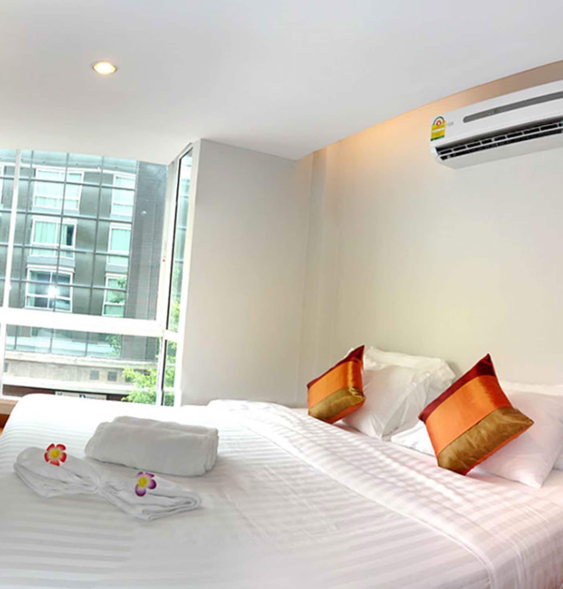 Nantra Sukhumvit 39 Hotel Bangkok Exterior photo