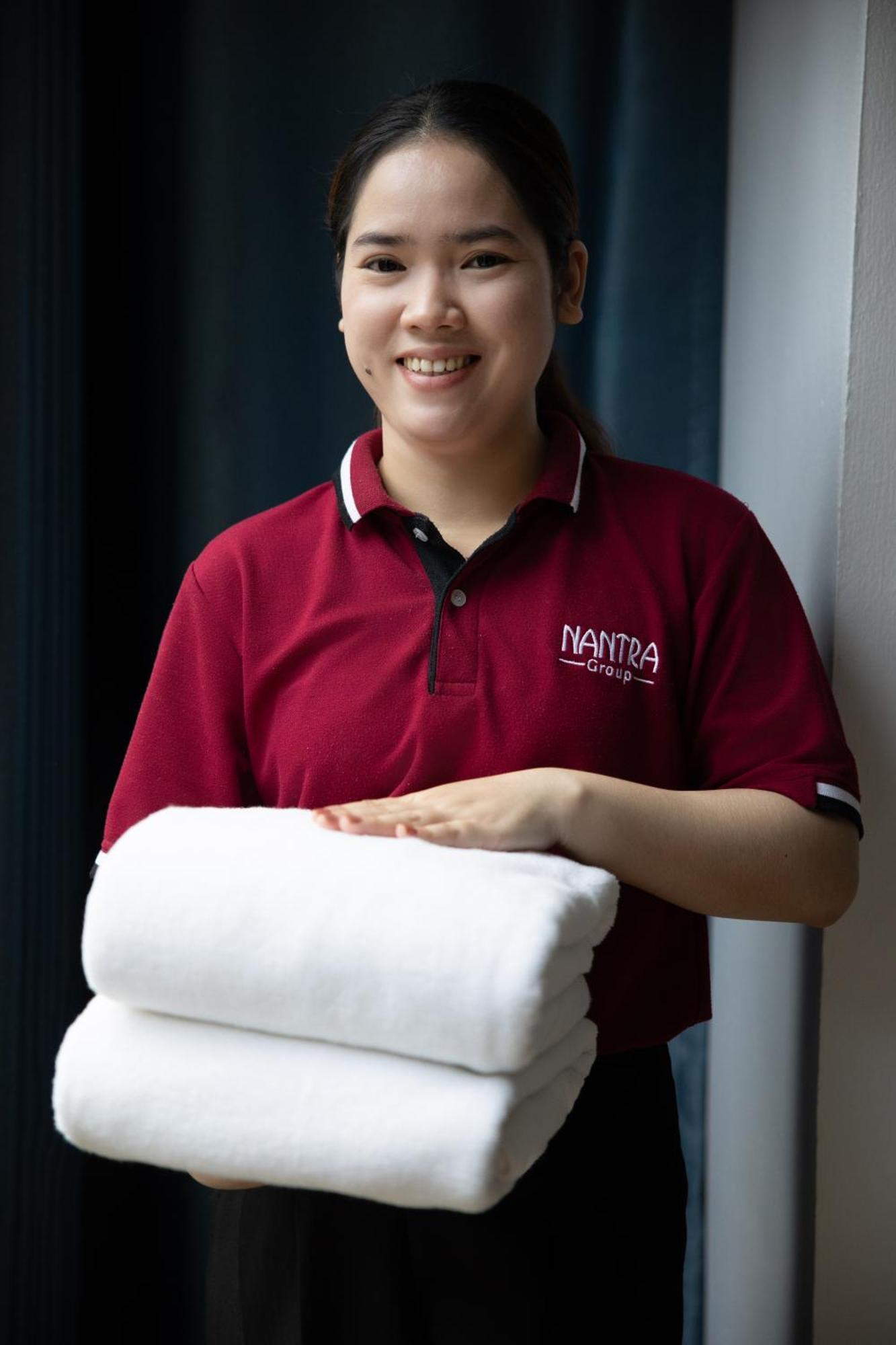 Nantra Sukhumvit 39 Hotel Bangkok Exterior photo