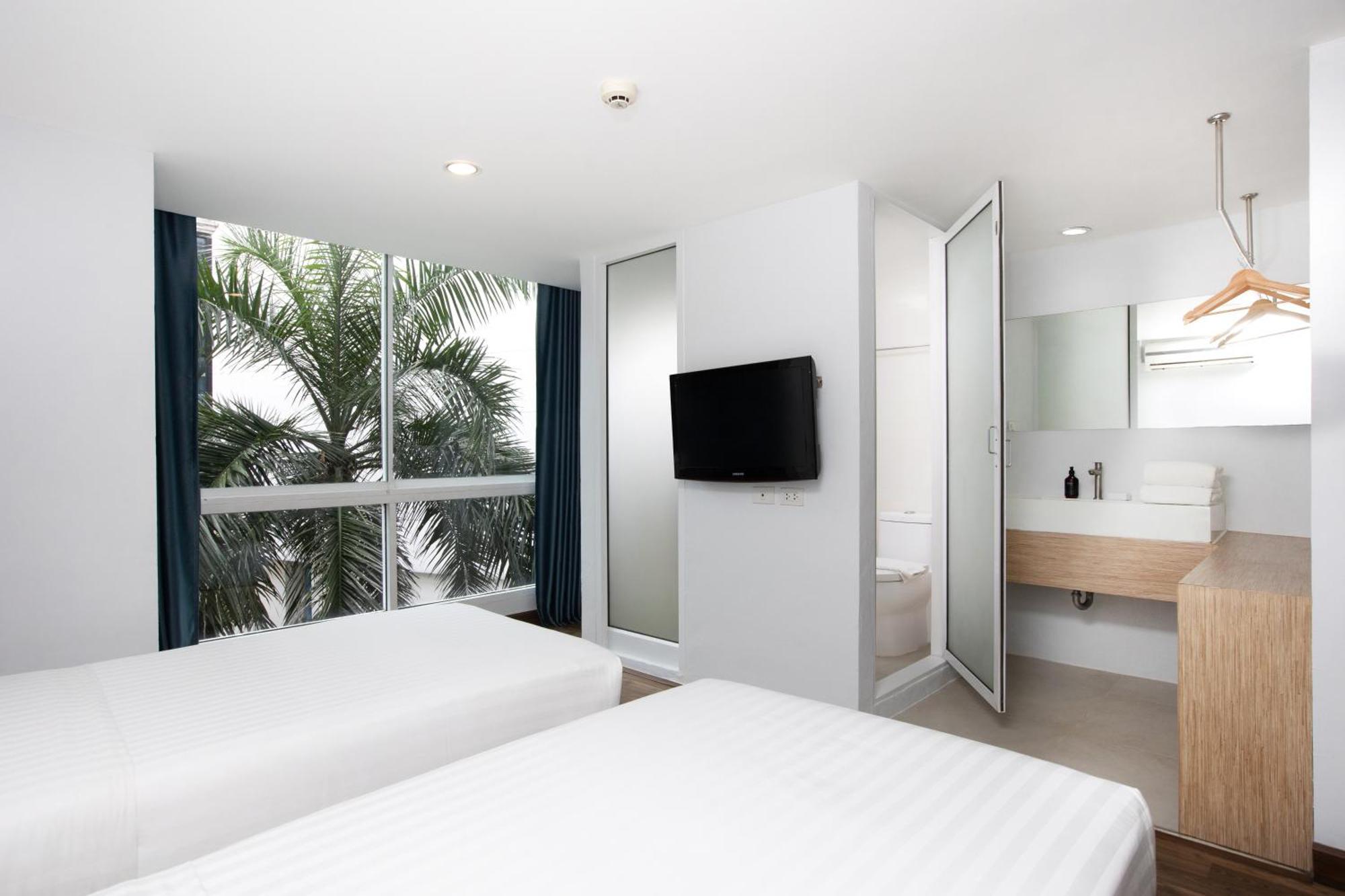 Nantra Sukhumvit 39 Hotel Bangkok Exterior photo