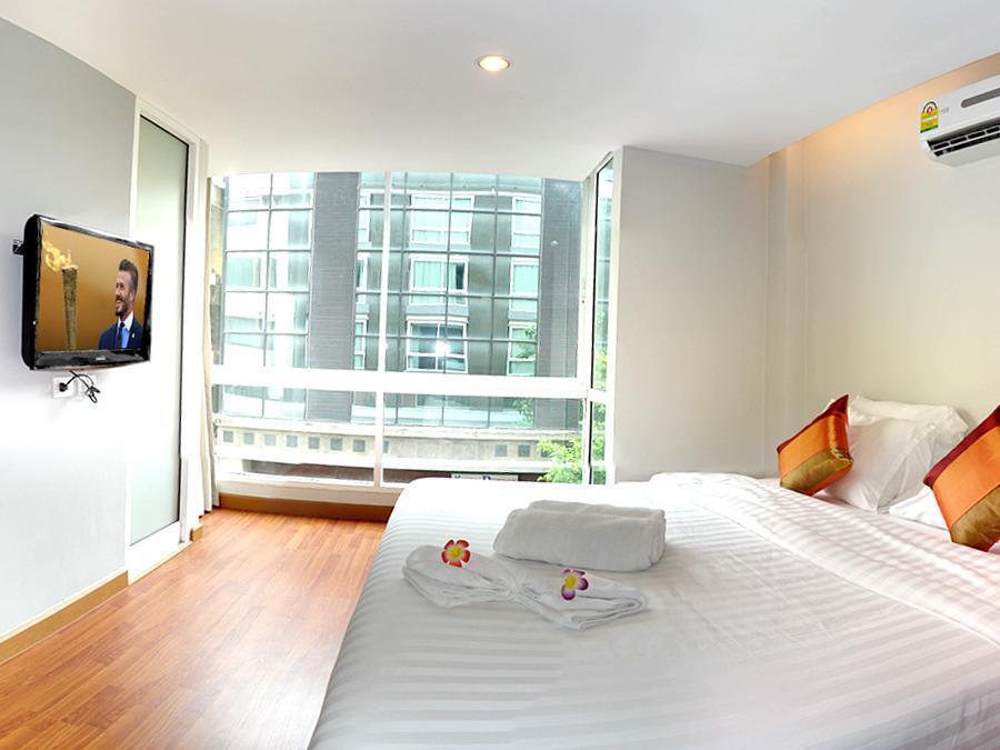 Nantra Sukhumvit 39 Hotel Bangkok Exterior photo